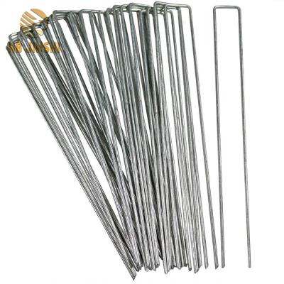 China Landscape Artificial Staple Fixing Grass U Shaped Pins Turf Pin Ground Staple For Fixing Fences Ground Cover for sale