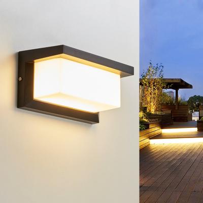 China Modern Garden Light Wall Mounted Courtyard Lamp Outdoor Custom Bright Corner House Led Power Lighting for sale