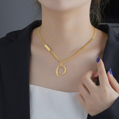 China High Quality Retro Links Horn Necklace CIA French Cuban Chain Stainless Steel Crescent Moon Pendant Necklaces for sale