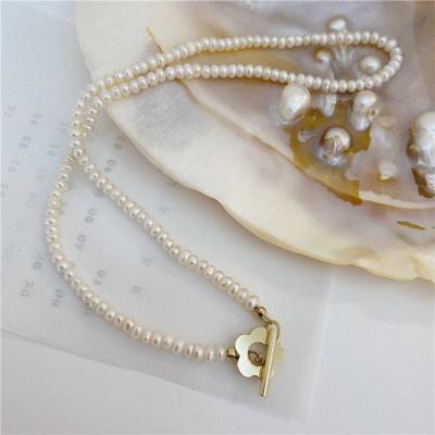 China Luxury Irregular Pearl Necklaces Flower Clasp Baroque OT INS Natural Freshwater Pearl Necklace Collar for sale