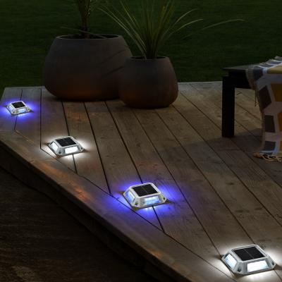 중국 Aluminum Solar Dock Lights Warm White/Cold White IP68 Waterproof 4-Pack For Enhanced Pathway Lighting 판매용