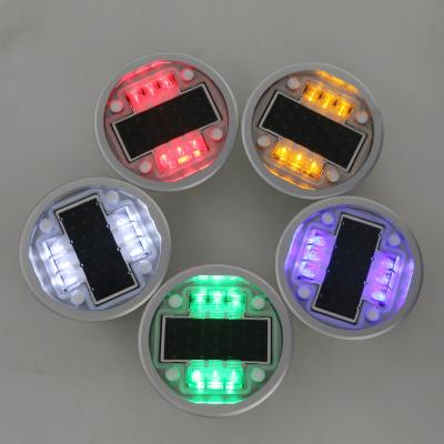 China Cat Eye Road Raised Marker Warning Lights Led Solar Cell Cast Aluminum Material for sale