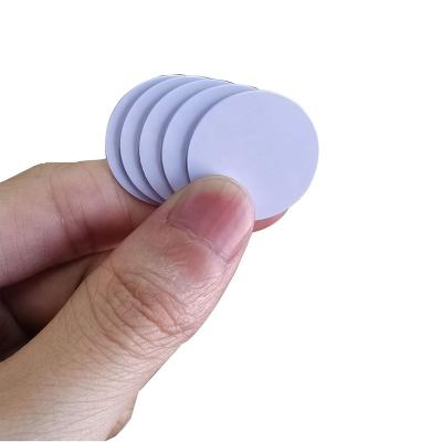 China Waterproof/Waterproof Circle PVC RFID Tag Round 13.56mhz RFID NFC Coin Tag For Smartphone for sale