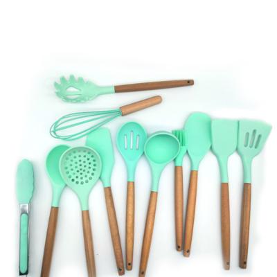 China Viable Silicone Kitchenware Cookware Set Cookware Spatula Shovel Egg Beaters Non-Stick Wooden Handle Kitchen Cooking Tool Kit for sale