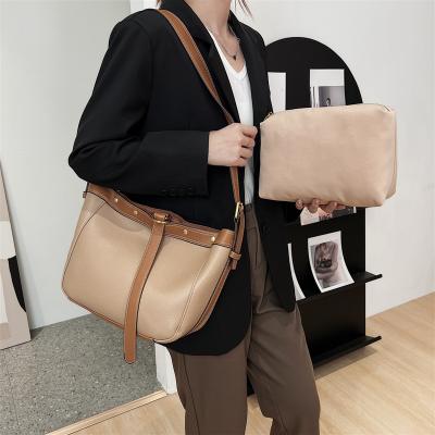 China 2021 Fashion Classic Top Handle Classic Lady Handbag 2pcs in Vintage Set Compound Tote Bag for sale