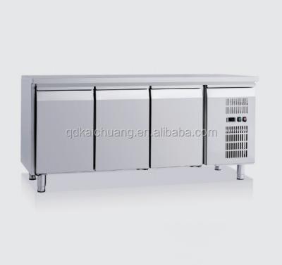 China 201 / 304 Commercial Stainless Steel Kitchen Stainless Steel Foam Door Under Counter Refrigeration Equipment for sale