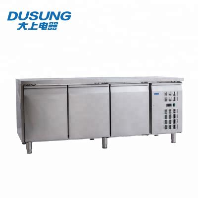 China Cost Effective Modern Commercial Upright Stainless Steel Refrigerator GN3100TN / GN3100BT for sale