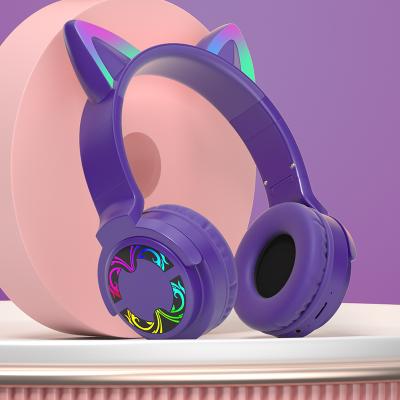 China 2021 New Product Cute Cartoon Audifonos Gaming Pink Girl Headband Wireless In-Ear Headphones Kids Earphones for sale