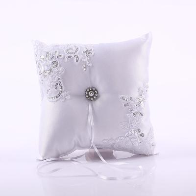 China Wedding Decoration or Gifts Personalized Wedding Rings Pearl Lace Ring Bearer Pillow Wedding Party Luxury Bridal Decor for sale