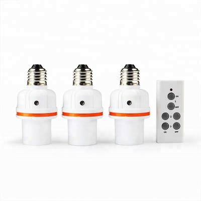 China Wireless Remote Control Screw Lamp Holder Indoor Electric Lamp Base for sale