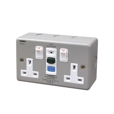 China RCD Protected Safety Socket Wall Switch Socket UK Safety 13A 30ma 13A MAX Standard Grounding 10ma 30ma 240V/AC 3months-1year en venta