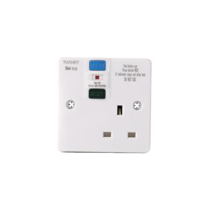 Китай UK Type 13A AC Single with RCD Plastic Socket Wall Socket Industrial Standard Grounding 10ma &30ma 2000V Min 3*2.5mm2 ISO9001 4K продается