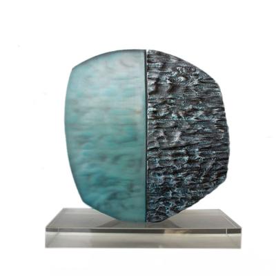 China Home Decoration Transparent Crystal Resin Sculpture Of Europe Modern Abstract for sale