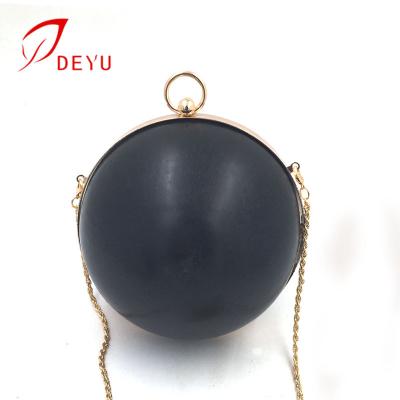 China Fashion manufacturers supply luggage hardware accessories equalizing clutch bag clip frame big round ball mouth metal clutch box frame for sale