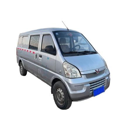 China SAIC Cloth GM Wuling Rongguang 1.5L 107ps manual used van minibus for sale for sale