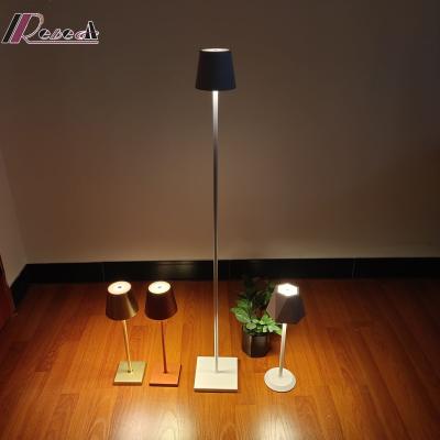 China Modern Restaurant Floor Lamp Wireless LED Touch Lamps Dimmer Modern USB Charger Floor Lights for sale