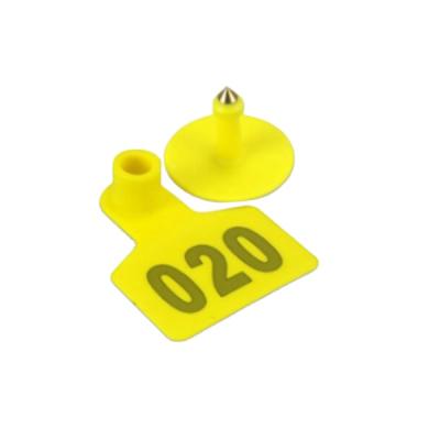 China RFID Tracking Ear Tag For Animals Top Selling Passive UHF RFID 860~960MHz Animal Ear Tag For Cow Tracking for sale