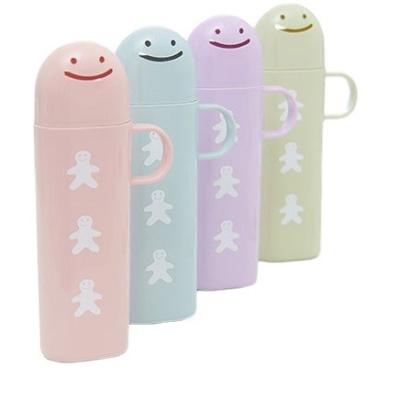 China Viable Dental Case With Dustproof Flat Tooth Holder Cover Cartoon Portable Travel Toothbrush Holder for sale