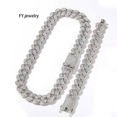 China Thick Hip Hop Hip Hop 20mm Cuban Link Chain Iced Out Heavy Mens Hitter's Jewelry Wholesale Necklace for sale