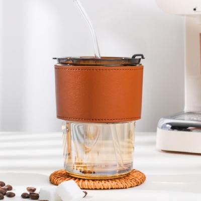 China 2022 New Custom Viable Fashion Tumblers Juice Milk Drinking Cup Glass Clear Coffee Cup With Lids/Straw for sale