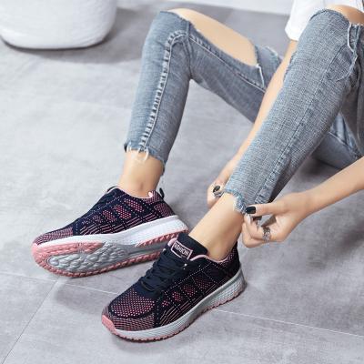 China Fashion Trend Women's Comfortable Lightweight Mesh Running Shoes Sneakers Breathable Sports Shoes Trainers for sale