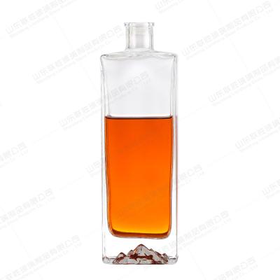 China 500Ml Empty Liquor Spirits Glass Whiskey Bottles for Vodka Gin Whiskey Mountain Bottles for sale