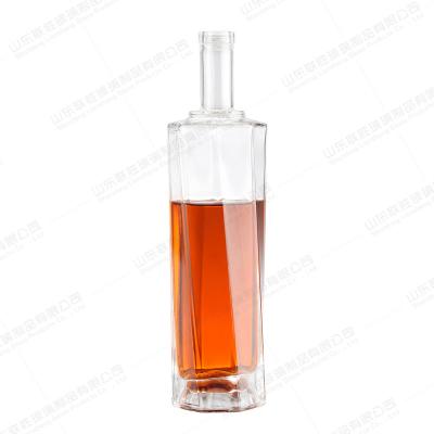 China Bottle color Customized Luxury XO Brandy 700ml Glass Spirit Bottles with Glass Cap for sale