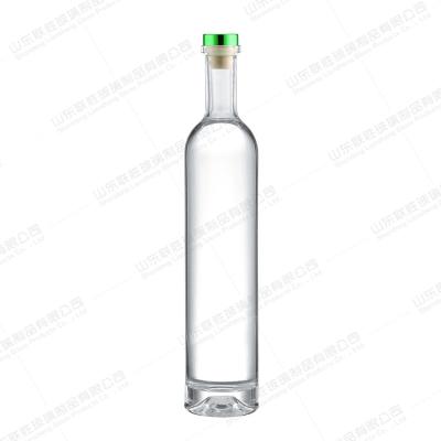 China Garrafas de vidro saudáveis sem chumbo 500 ml 700 ml 750 ml para Brandy Vodka Rum à venda