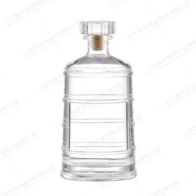 China Rubber Stopper Sealing Type Crystal Glass Spirit Bottle for Crystal Glass Material for sale