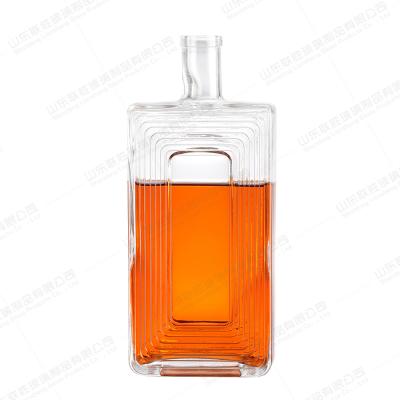 China Glasflessen voor dranken Gepersonaliseerde kleur Tequila Rum Gin Flessen Te koop