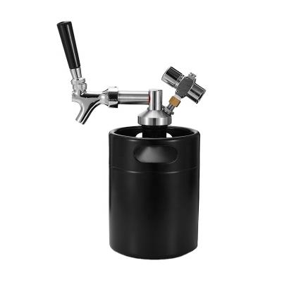 China Sustainable Vacuum Insulated Stainless Steel Beer Shaker Mini Keg Dispenser Tap for sale