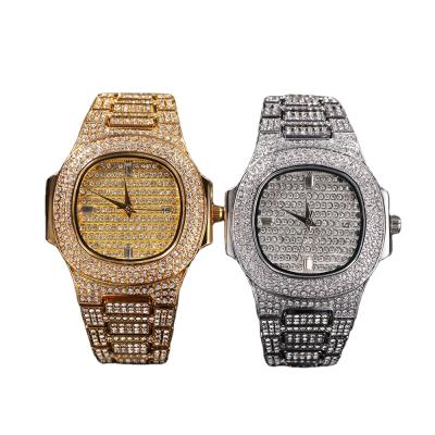 China 2021 New Automatic Date 2021 Design Excellent Jewelry Hip-Hop Men's Fashion Trendy New Design Diamond Calendar Calendar Quartz Watch Student Watch à venda