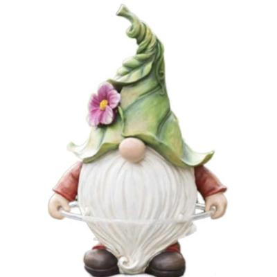 China Europe Garden Resin Gnome Statue With Solar Powered LED Lights for sale