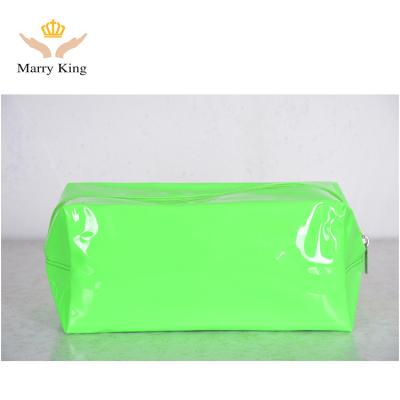 China 2023 Hot Sale Fashion PVC Leather Travel Fashion Custom Printing Sequin Makeup Pouch for sale