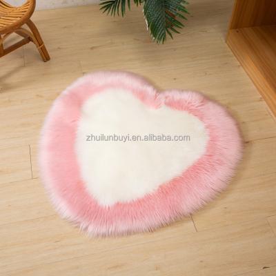 China Stain Resistant Hot Selling Direct Washable Super Soft Imitation Wool Rug And Deal Heart Shape Shaggy Blanket Rug for sale