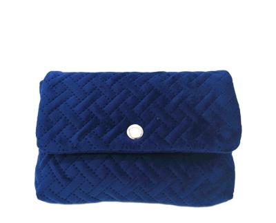 China Fashion Private Label Envelope Pouch Custom Made Woman Small Plain Quilted Velvet Bag Cosmetic Makeup Bag for sale