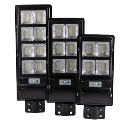 China ROAD Ip65 Outdoor Solar Street Light Price 100W 200W 300W And Custom Built In All In One LED Solar Street Light for sale