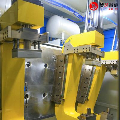 Cina Saldatrice ad ultrasuoni per punzonatura automobilistica Saldatrice automatica in vendita