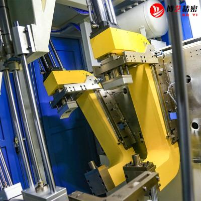 Cina Saldatrice per punzonatura paraurti per autoveicoli Saldatrice per paraurti per auto in vendita