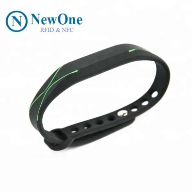 China Hospital medical treatment; Cheap custom Natatorium logo printing silicone NFC wristband 13.56Mhz rfid wristbands for sale