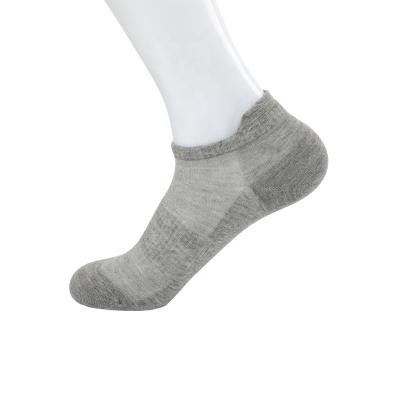 China Cool And Breathable Bamboo Summer Sports Mens Running Socks For Men for sale