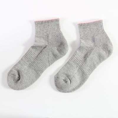 China athletic running sport solid color cotton ankle women cushion socks for sale