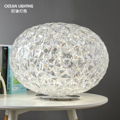 China Modern Noedic Gold Bed Side LED Table Lamps Modern Bedside Acrylic Decorative Home Bedroom Desk Lamp Decor Project Study Modern Table Lights for sale