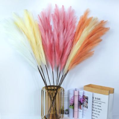 China Flower Grass Wall Decor Hot Sale Artificial Decorative Pampas Flower for Hotel Home Decoration for sale