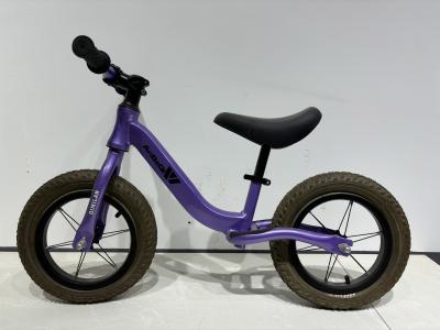 China Customized Childrens Push Bike With Air-Filled Tires And Comfortable Saddle for sale