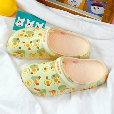 China Summer Waterproof Women's Fashion Sandal Non-slip Chunky Soles Breathable Beach Shoes Women Slippers Gardening Shoes for sale