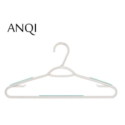 China Modern ANQI 50 set of cheap plastic hanger made in sturdy good quality pp durable factory for sale