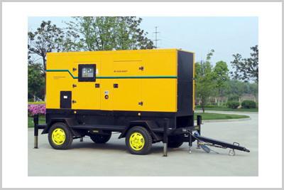 China 3 fase 4 Dradenaanhangwagen Opgezette Diesel Generator, Geluiddichte Diesel Generatorreeks Te koop