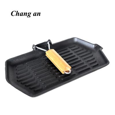 China Disposable Cast Iron Griddle Mold Iron BBQ Pan With Handle for sale