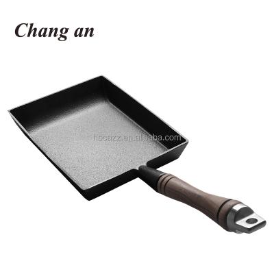 China Sustainable Japanese Market Cast Iron Square Fry Pan for Tamagoyak for sale